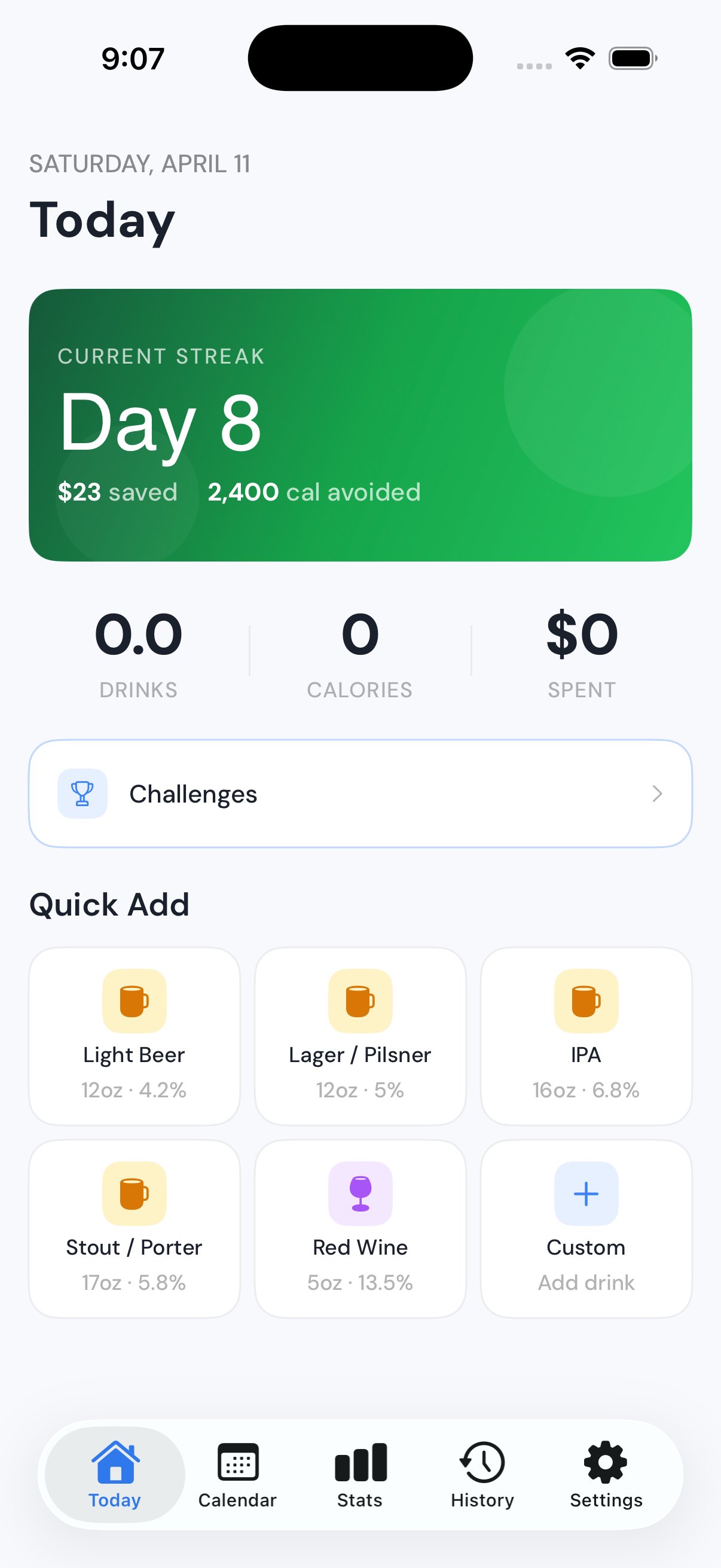 SipSaver Today screen showing streak tracking and quick-add drink grid